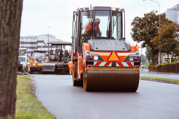 Best Driveway Paving Contractor  in Arapahoe, WY
